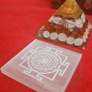 Dhan Yog Pyramid with Selenite Plate- Wealth Intention